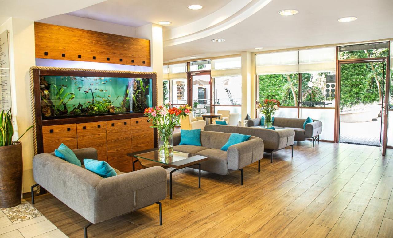 Hotel Dom Zdrojowy Resort & Spa - Destigo Hotels Jastarnia Kültér fotó
