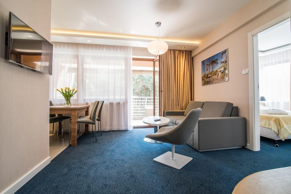 Hotel Dom Zdrojowy Resort & Spa - Destigo Hotels Jastarnia Kültér fotó
