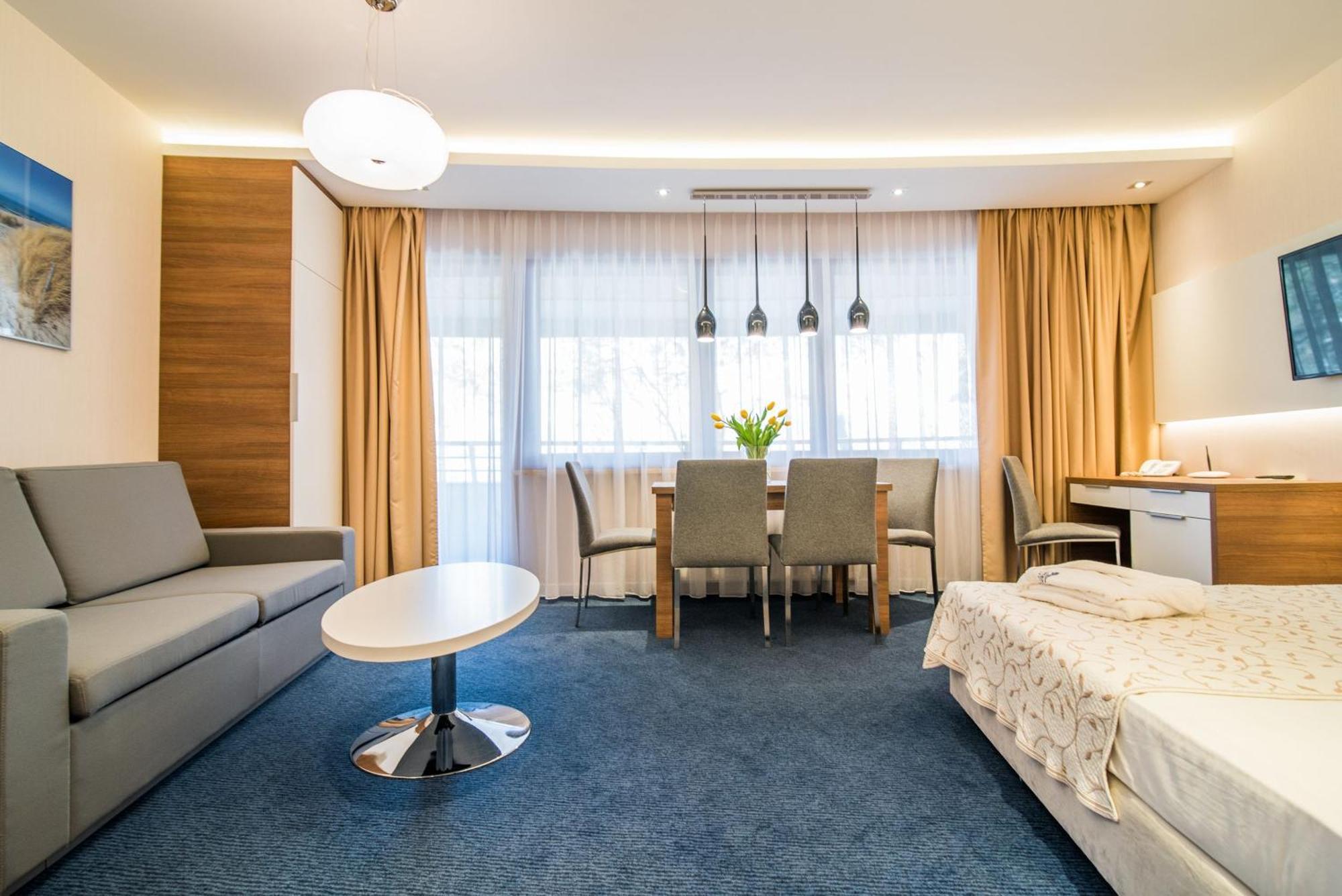 Hotel Dom Zdrojowy Resort & Spa - Destigo Hotels Jastarnia Kültér fotó
