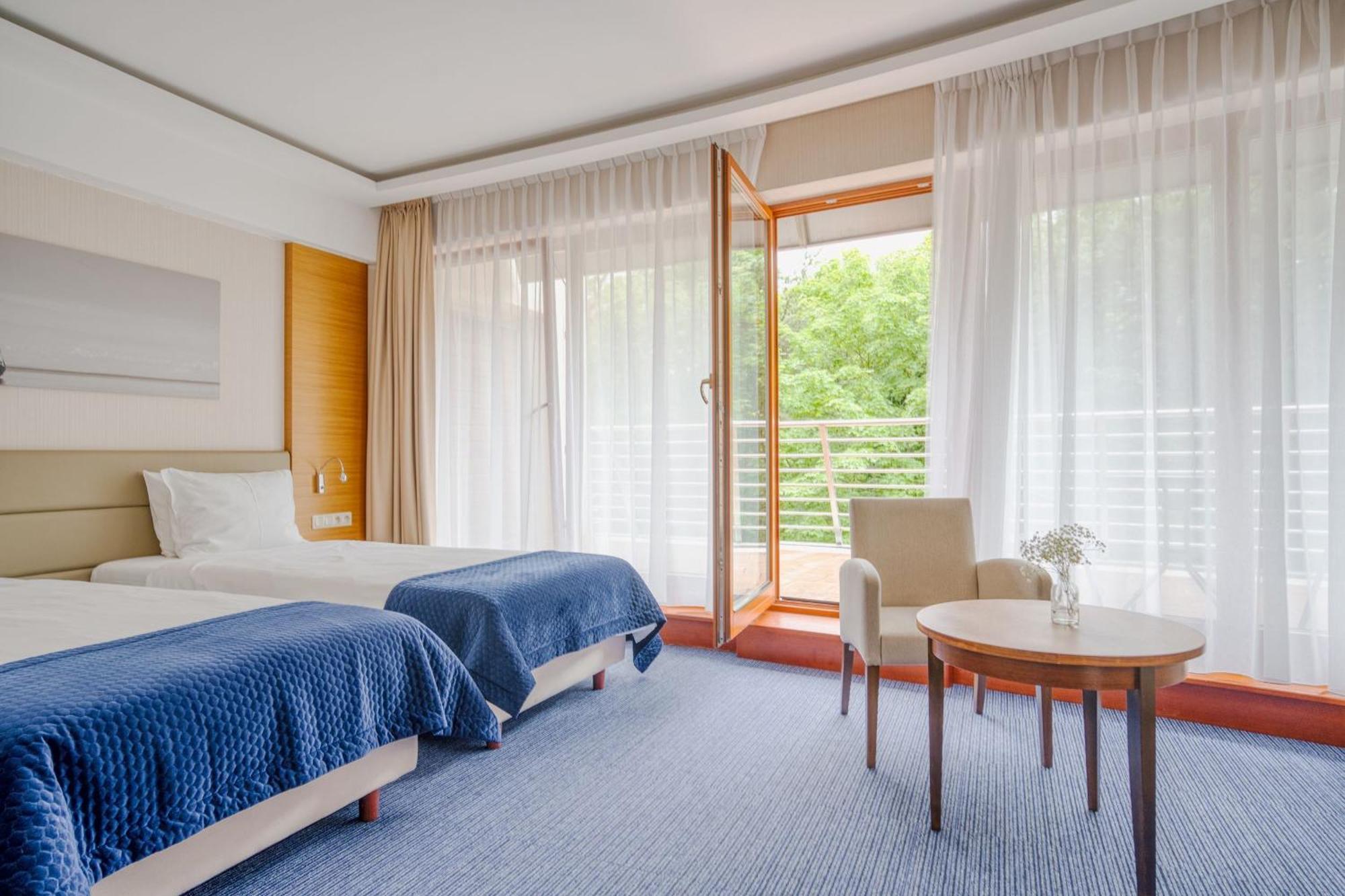 Hotel Dom Zdrojowy Resort & Spa - Destigo Hotels Jastarnia Kültér fotó